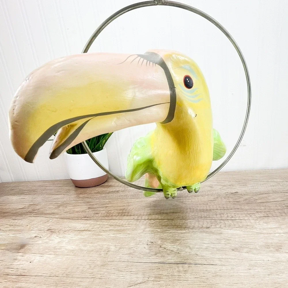 VTG Toucan Parrot Hand-Painted‎ Signed Sculpture Paper Mache Bustamante Style